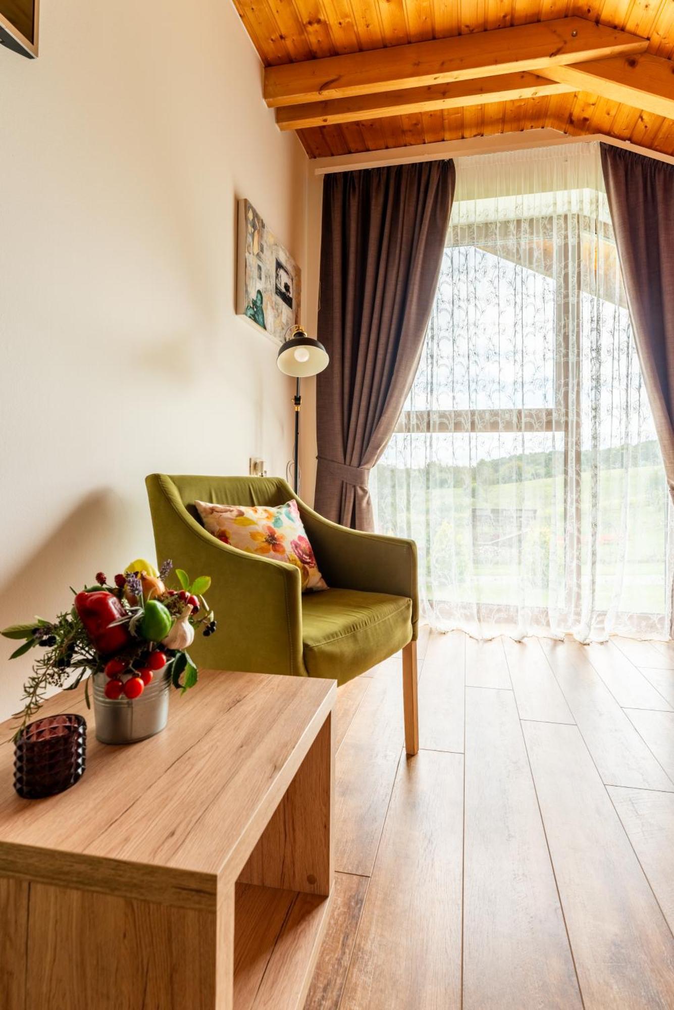 Bed&Breakfast Vinarija Coner Bjelovar Exterior foto
