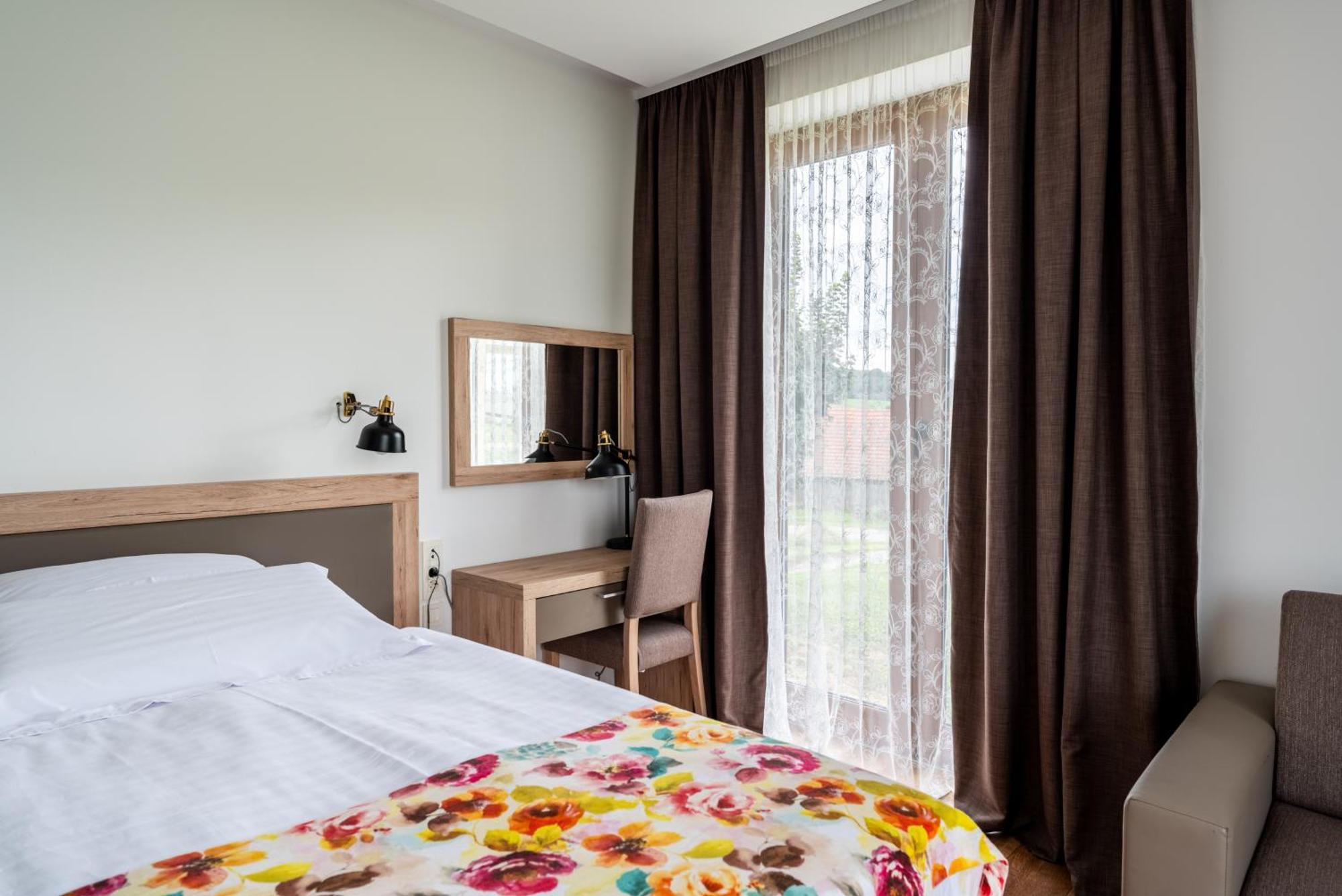 Bed&Breakfast Vinarija Coner Bjelovar Exterior foto