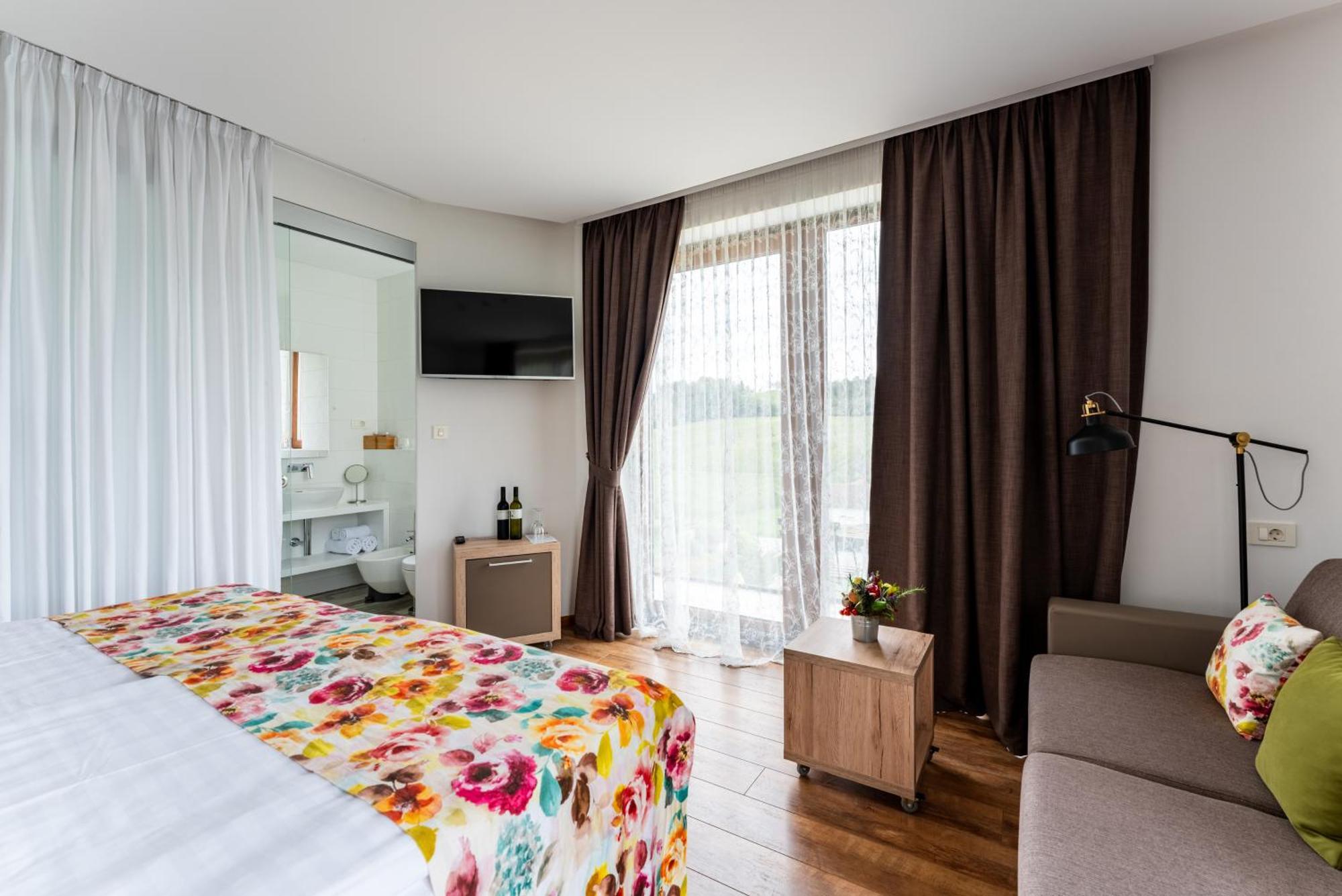 Bed&Breakfast Vinarija Coner Bjelovar Quarto foto